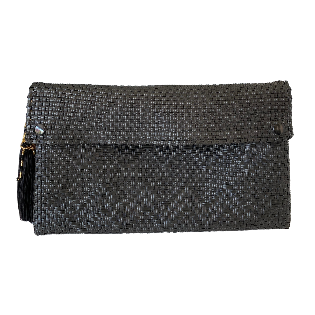 GABY Clutch Negro - 100% Recycled Plastic